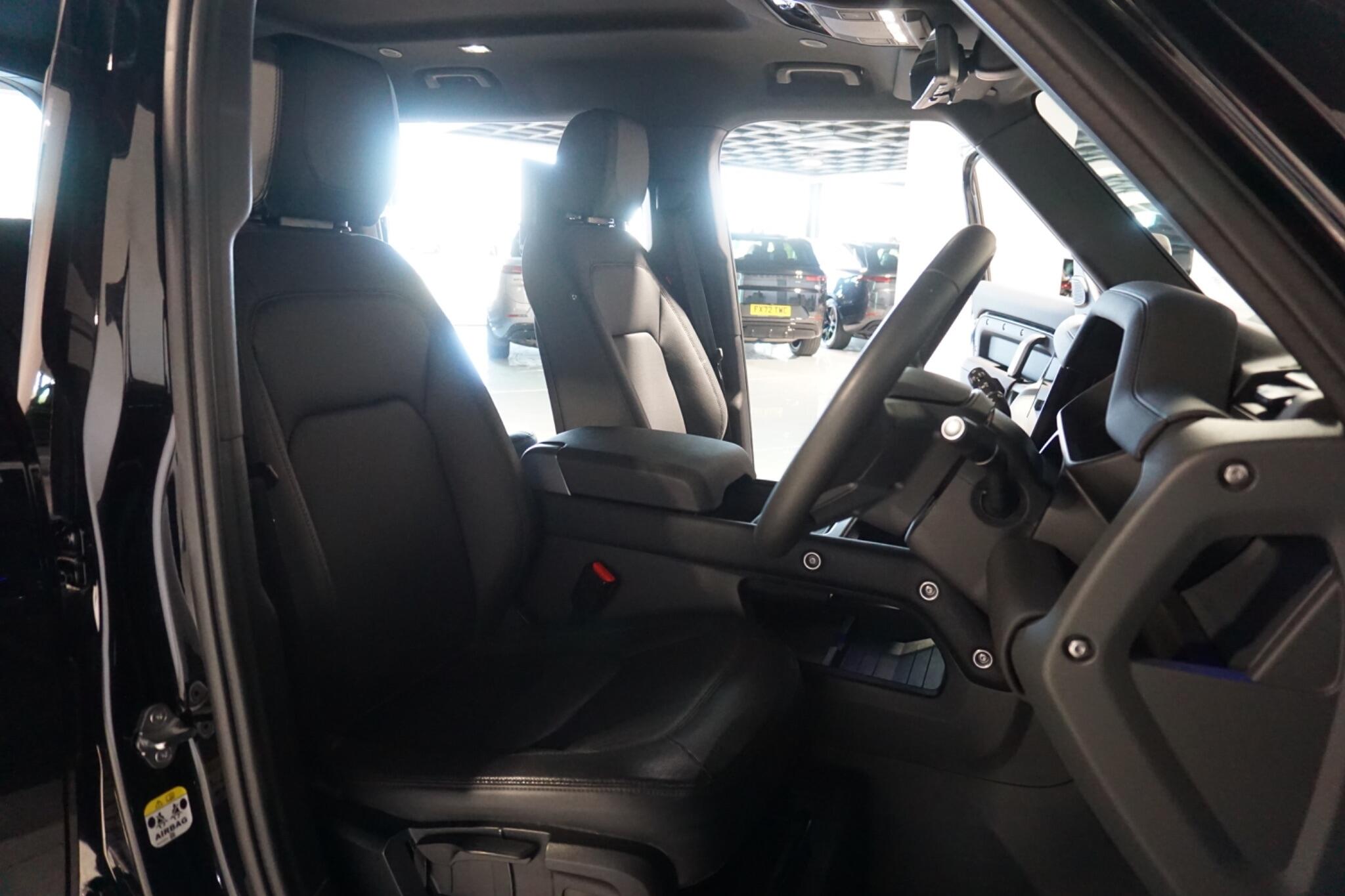 Land Rover Defender 110 2.0 P400e 15.4kWh X-Dynamic S SUV 5dr Petrol Plug-in Hybrid Auto 4WD Euro 6 (s/s) (404 ps)